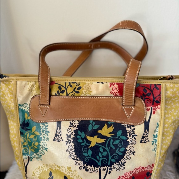 Fossil Key-Per Print Coated Canvas Tote - Picture 4 of 11